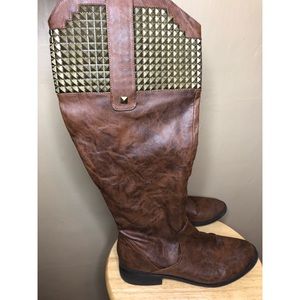 Chestnut Brown Studded Boots
